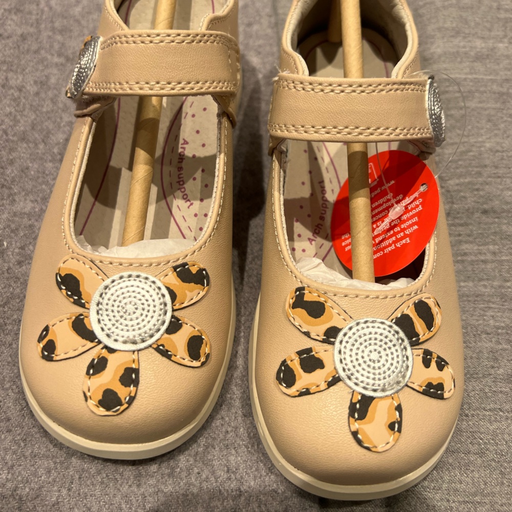 Pediped BRAND NEW Chloe leopard size 11-11.5 EU 28